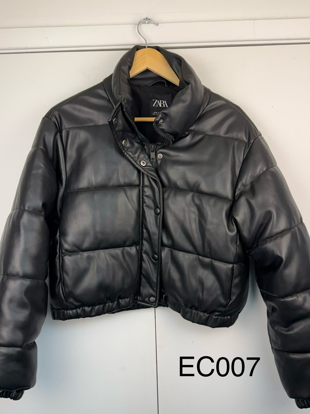 ZARA Black Cropped Faux Leather Puffer Jacket XS